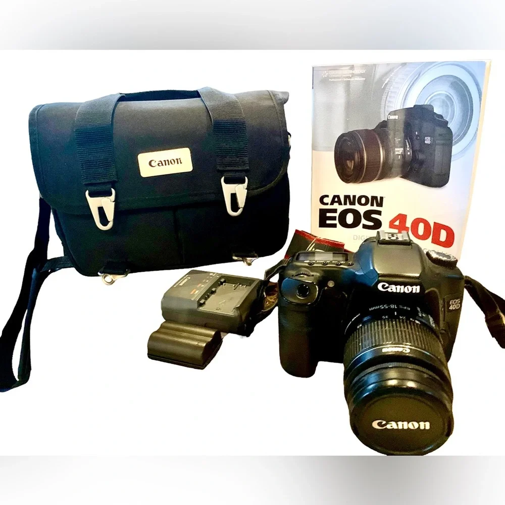 Canon EOS 40D 10.1MP Digital SLR Camera - Black (Kit w/ EF-S IS 18-55mm Lens)