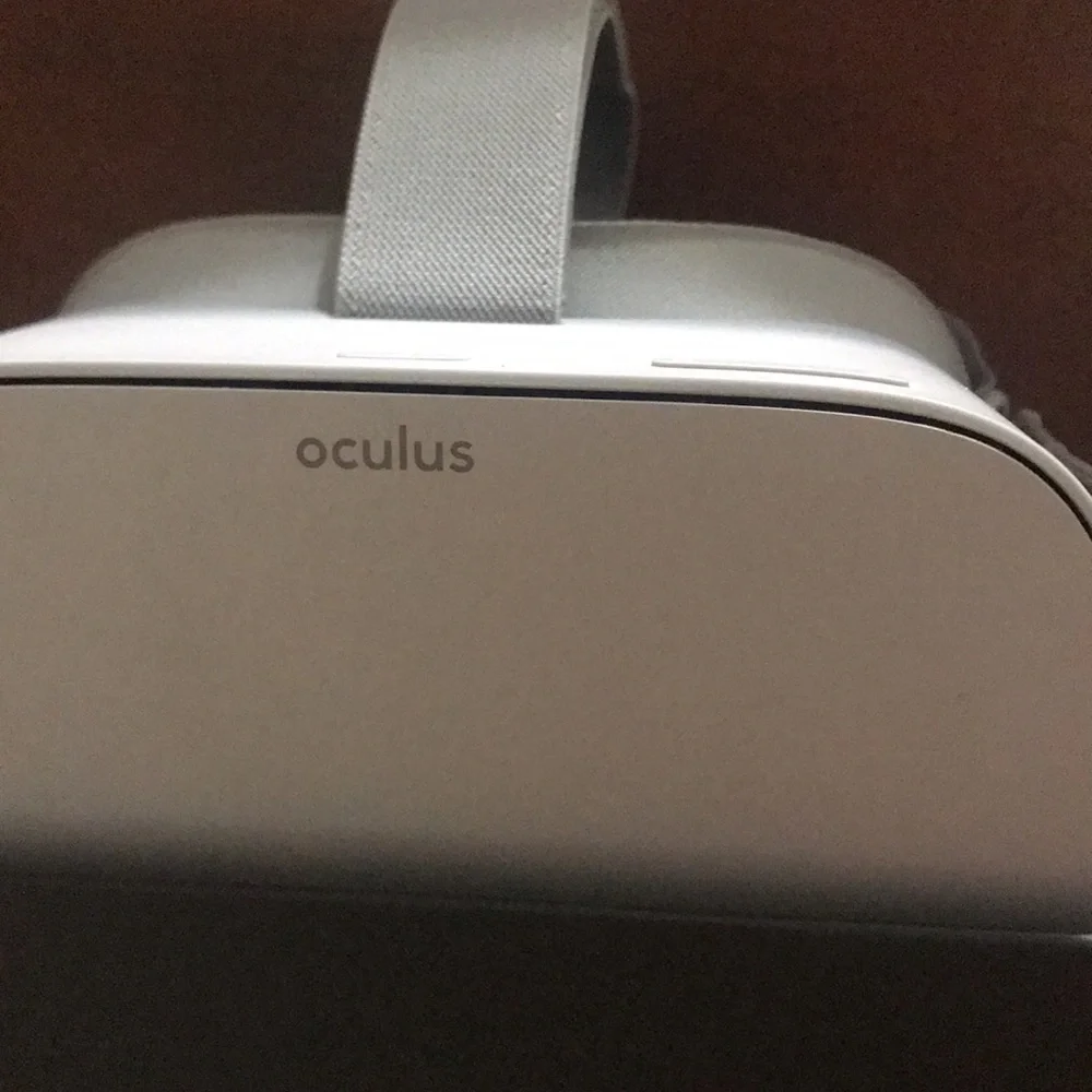 Oculus gray comes