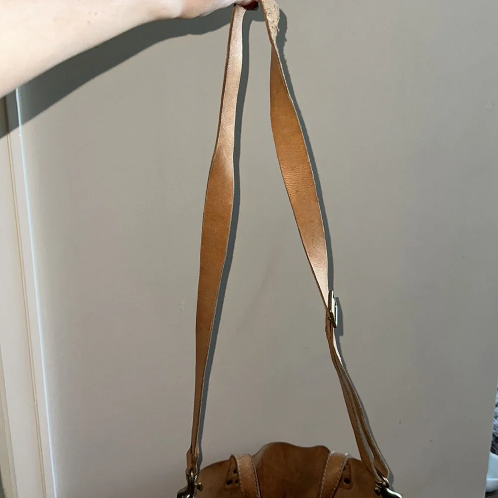 Poglia Porter Hat Holder Weather Aged Tan Beige Brown Leather Bag
