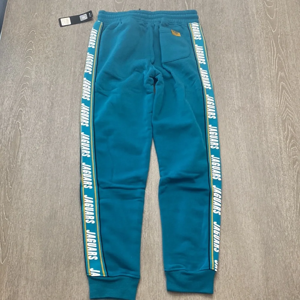 NFL team apparel