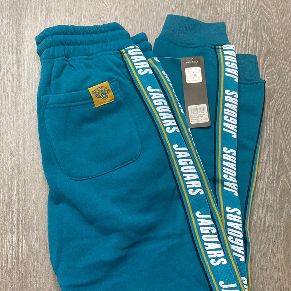 NFL team apparel