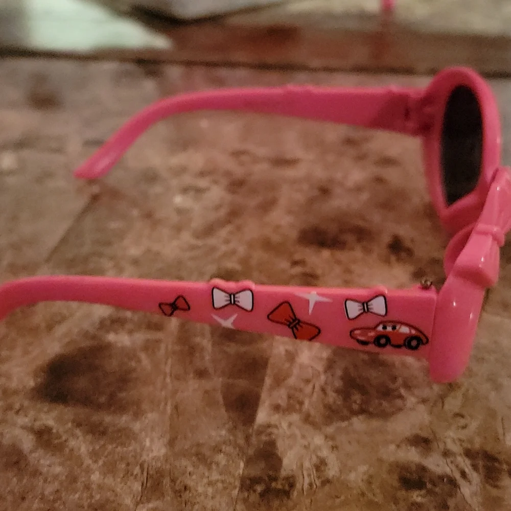 Hello Kitty brandsanrio colorpink