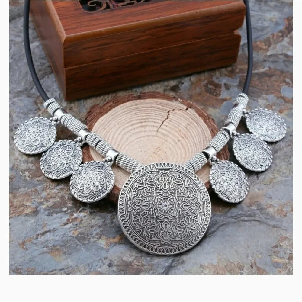 Antic Bohemian Gypsy Vintage Ethnic Tibetan silver