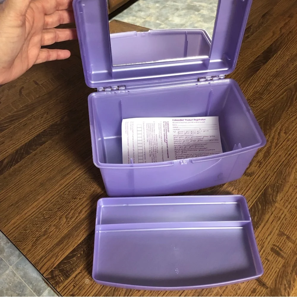 Caboodles showoff cosmetic