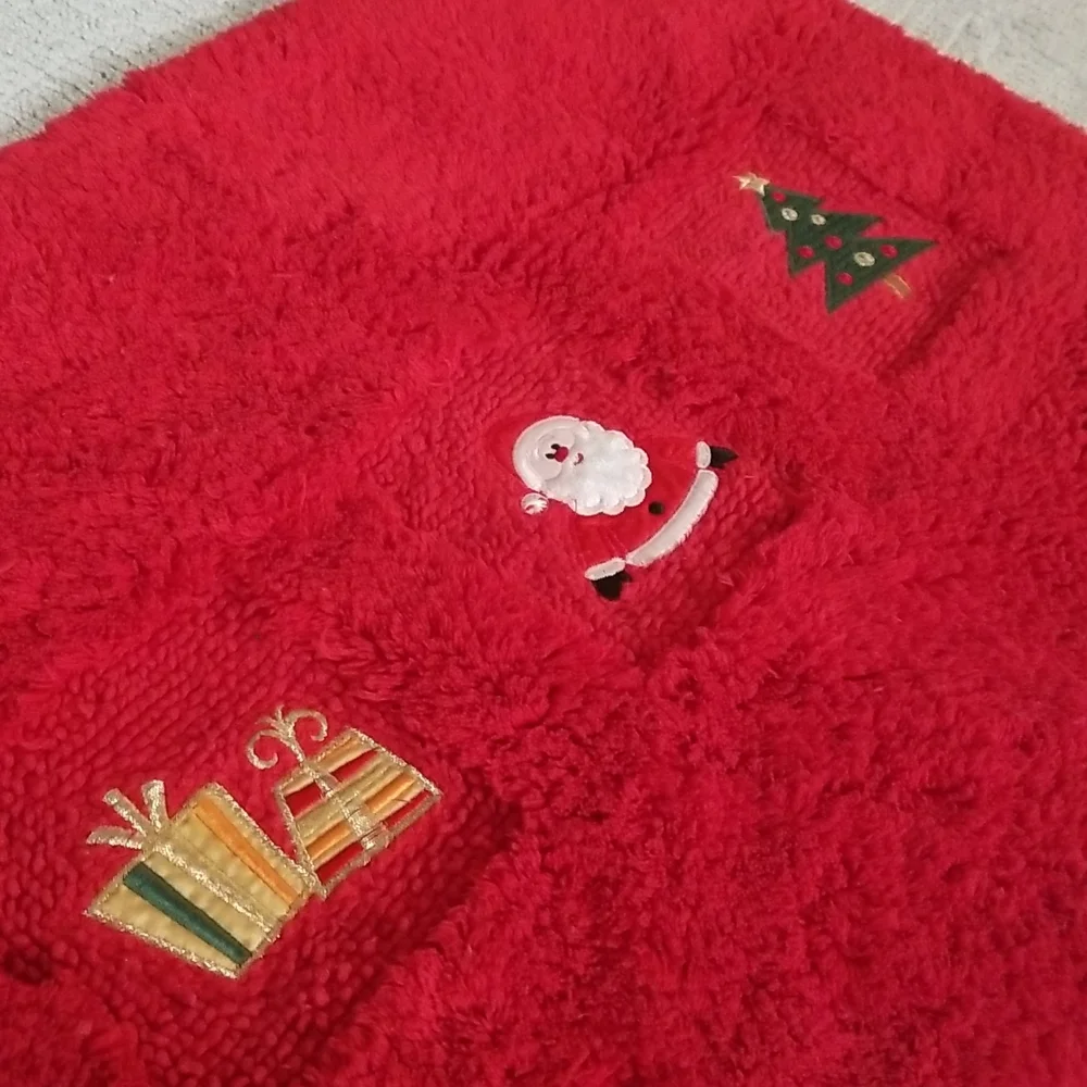 unknown holiday themed