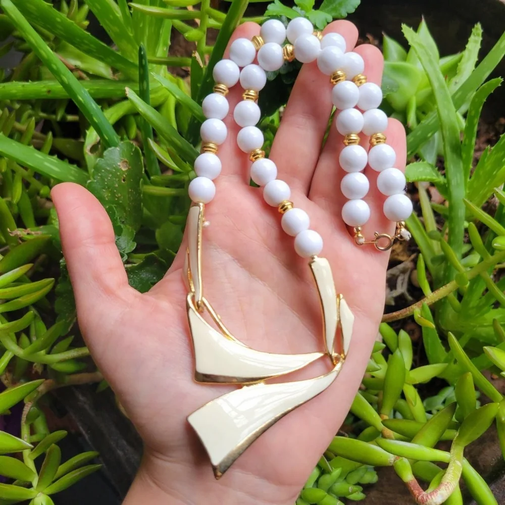 Vintage 10K GP Beaded White / Cream Colored Statement Necklace