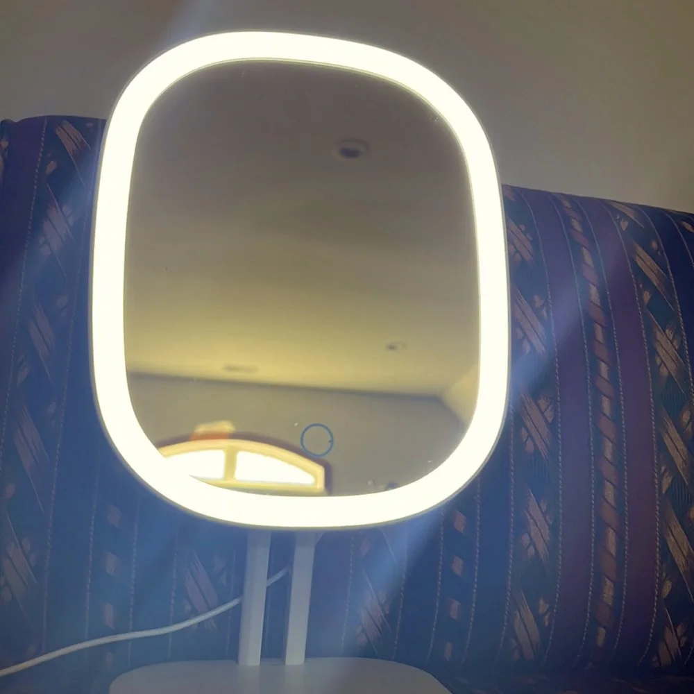 Impressions LED close up mirror