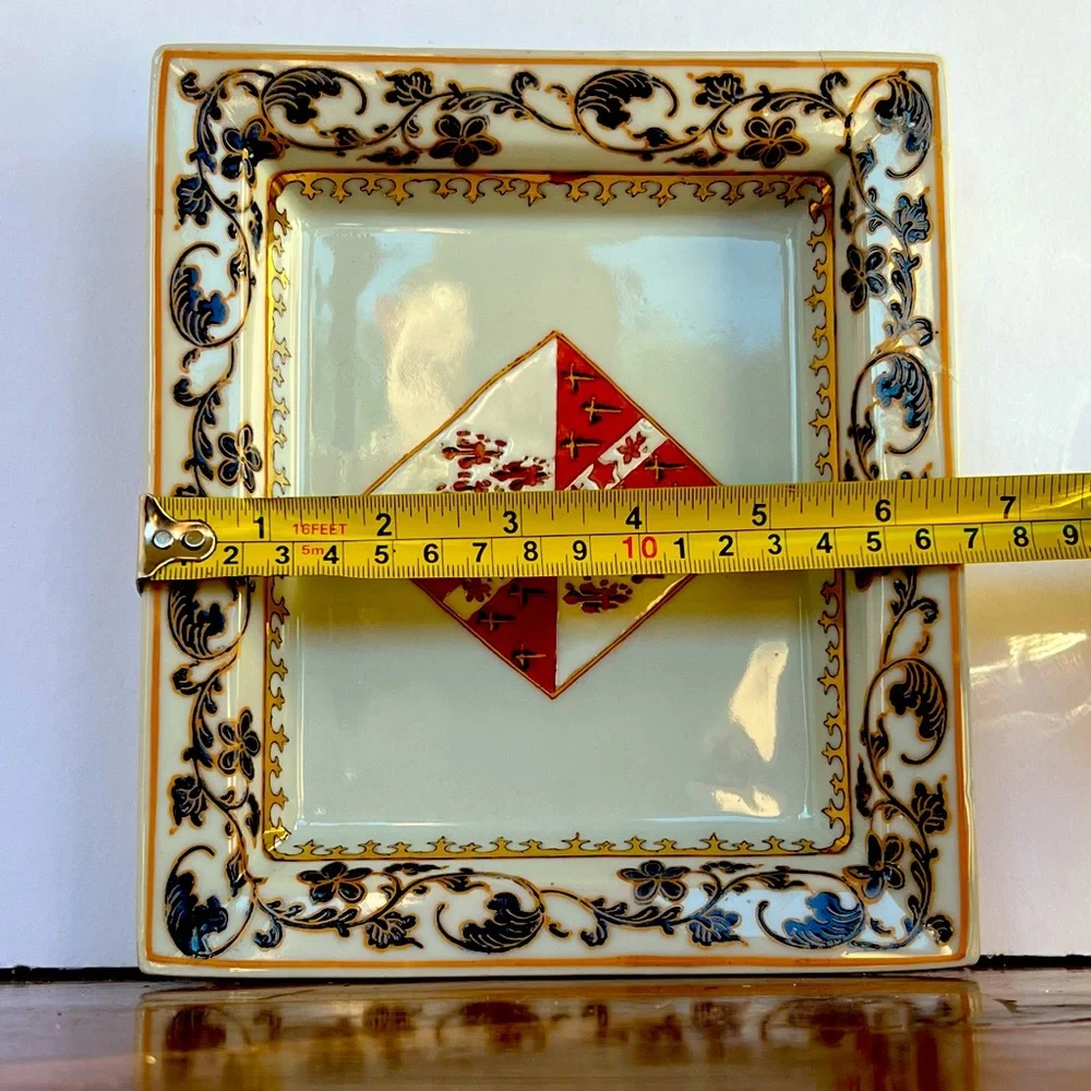 Tozai decorative decorated