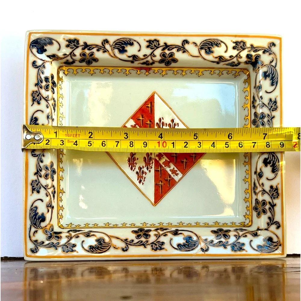 Tozai gilt small handpainted
