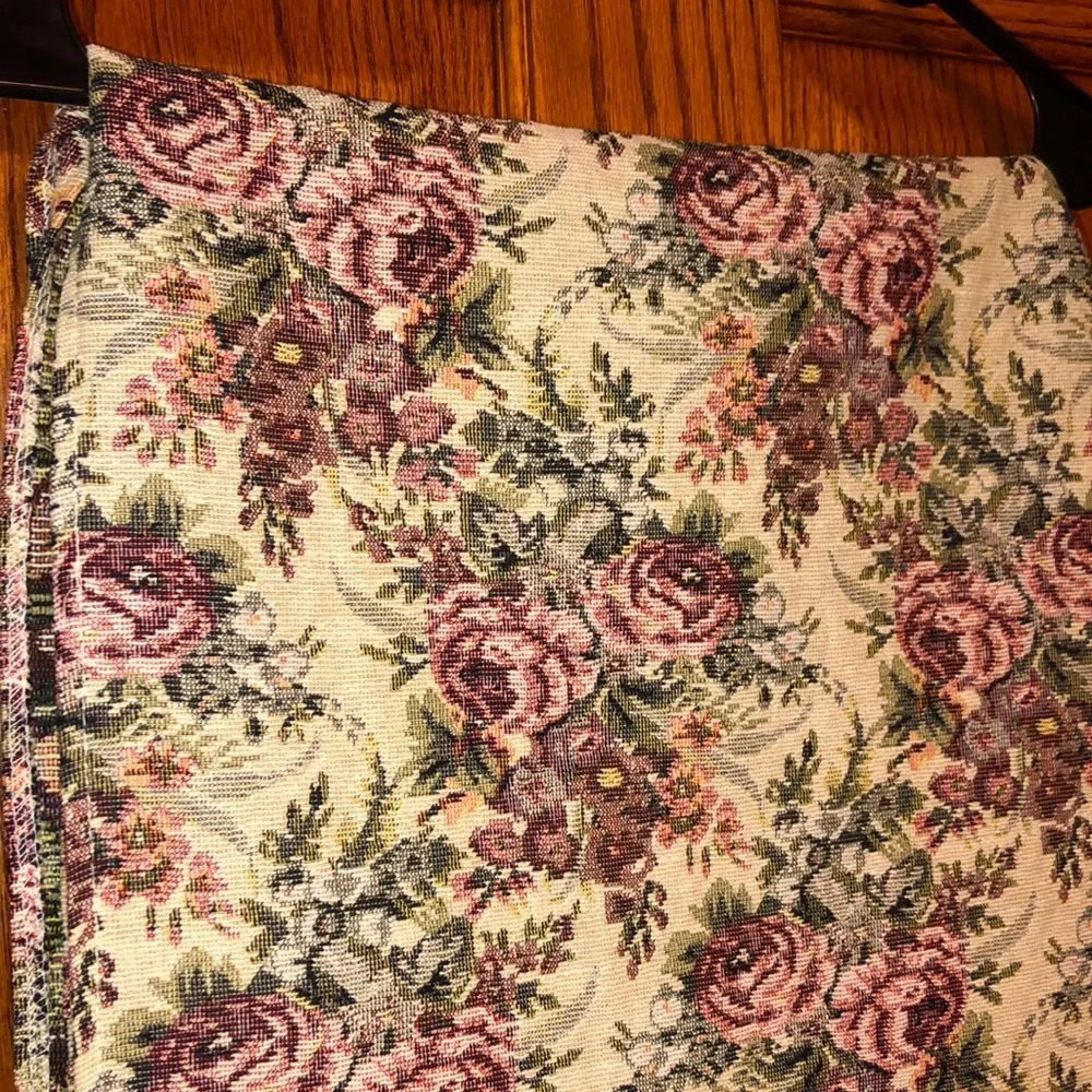 SPECIAL! 3/$12 Tapestry Table Runners Set