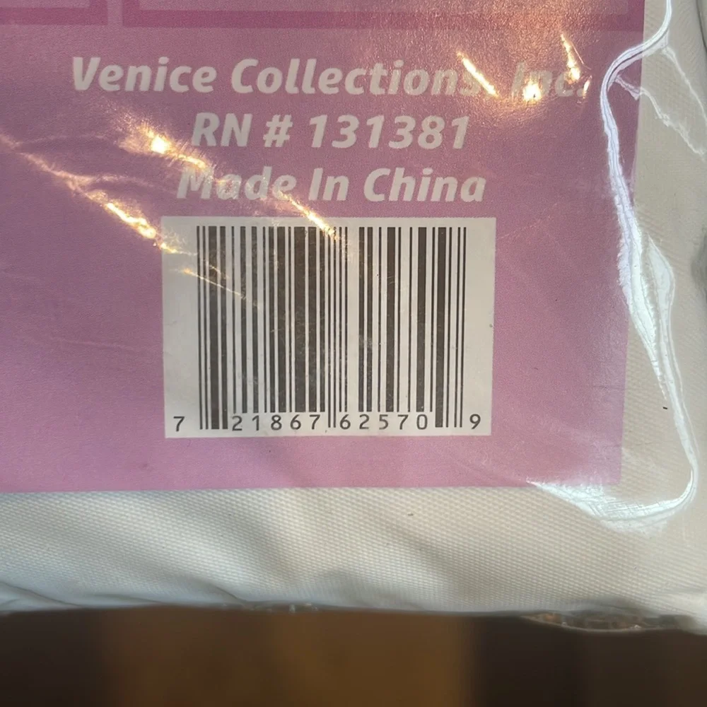 Superior vinyl mattress encasement