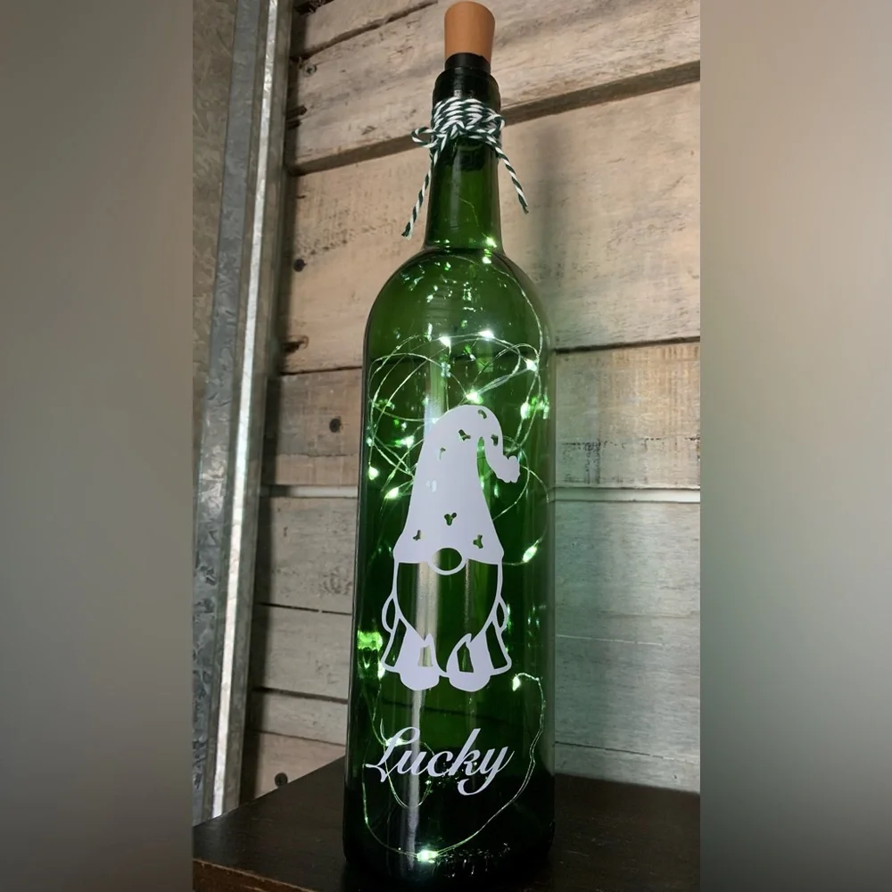 Wine Knot Craft Designs? ‘lucky’ white