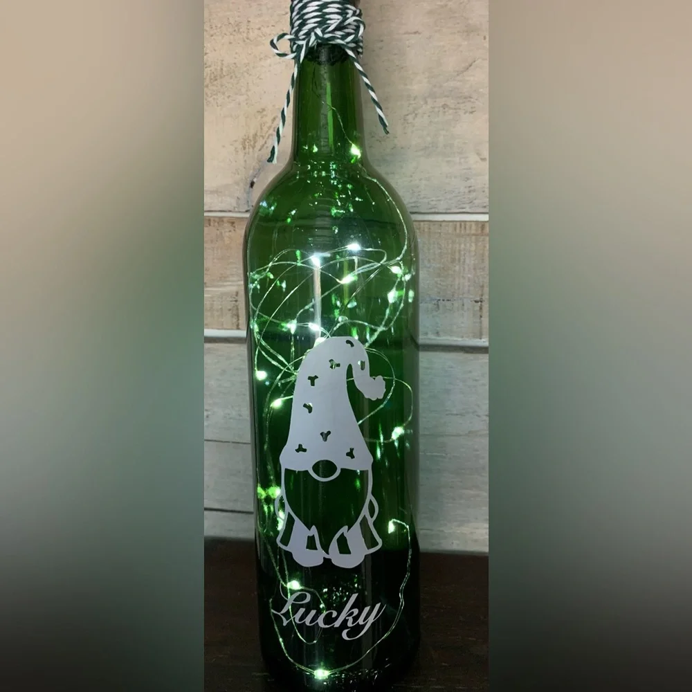 Wine Knot Craft Designs? ‘lucky’ white