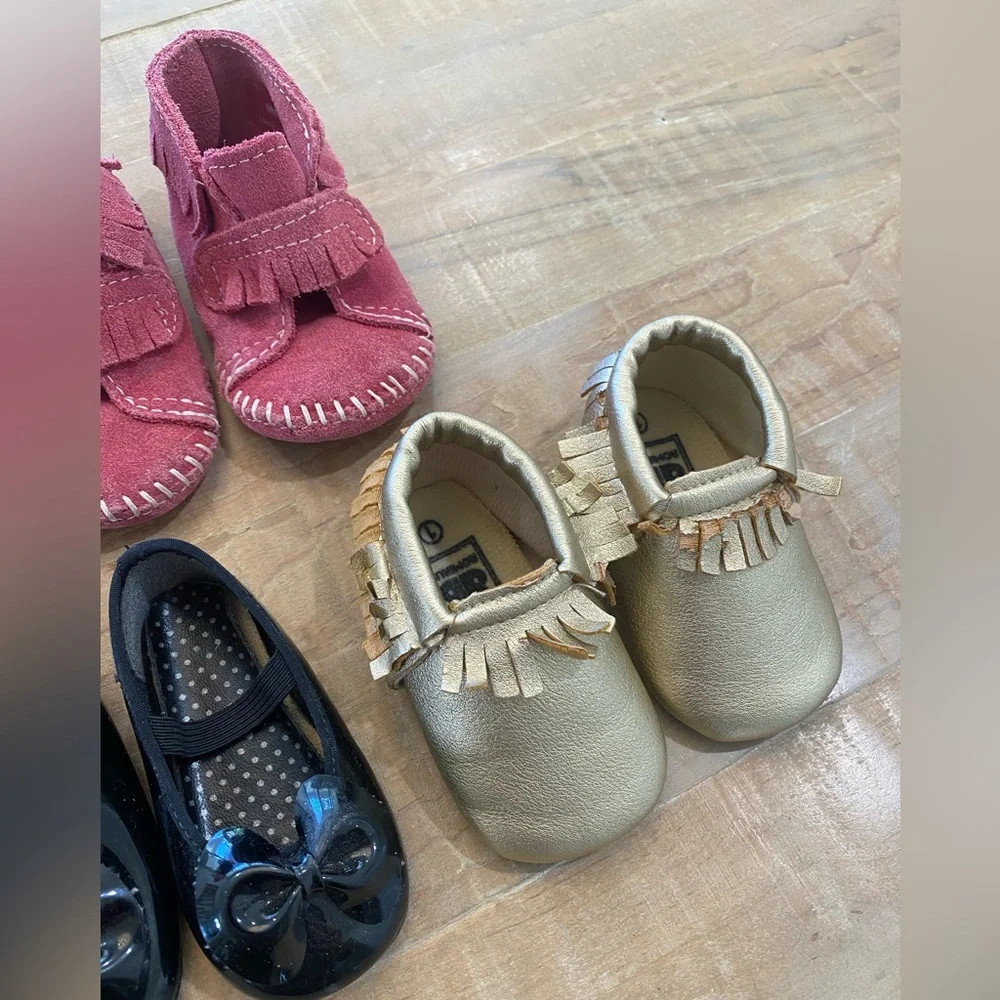 Stride Rite pairs baby