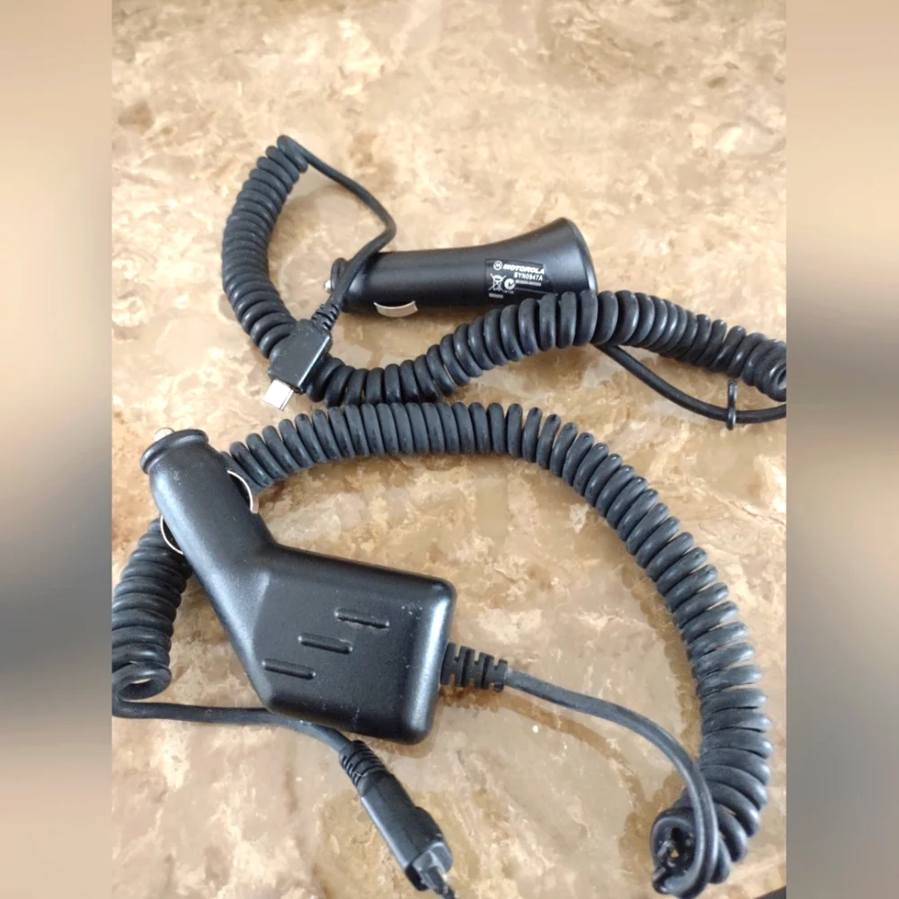 Motorola car chargers like new