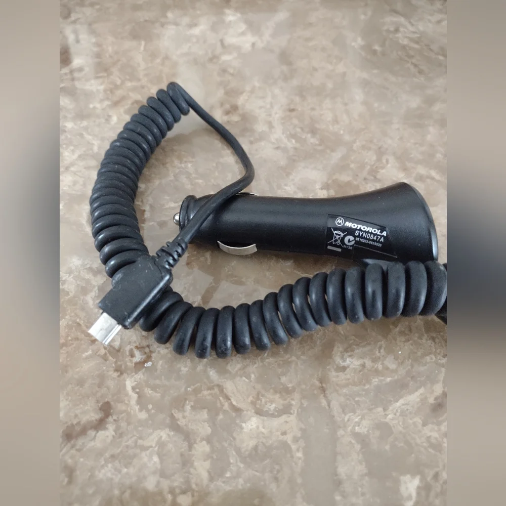 Motorola car chargers like new