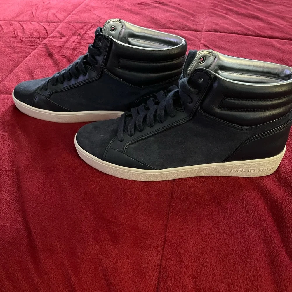 Michael Kors excellent clean