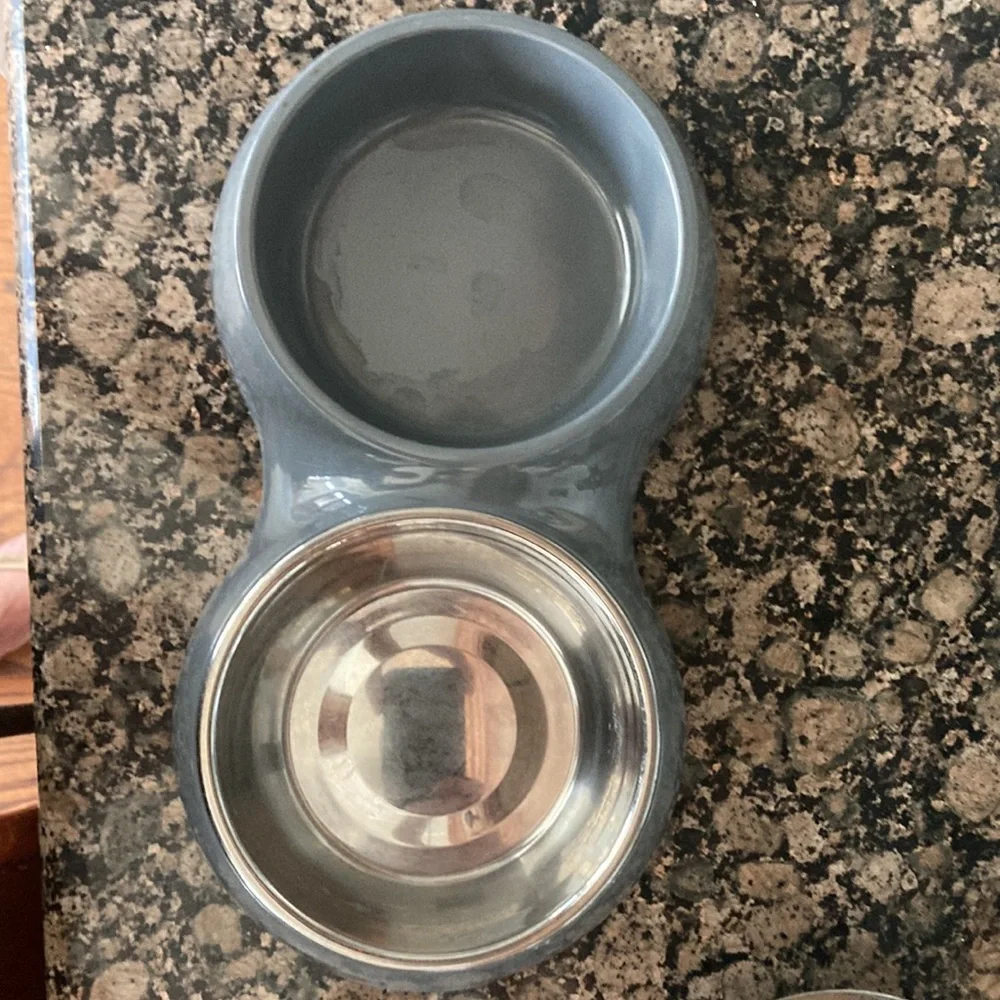 Gray double pet bowl used in great shape disinfected in the dishwasher
