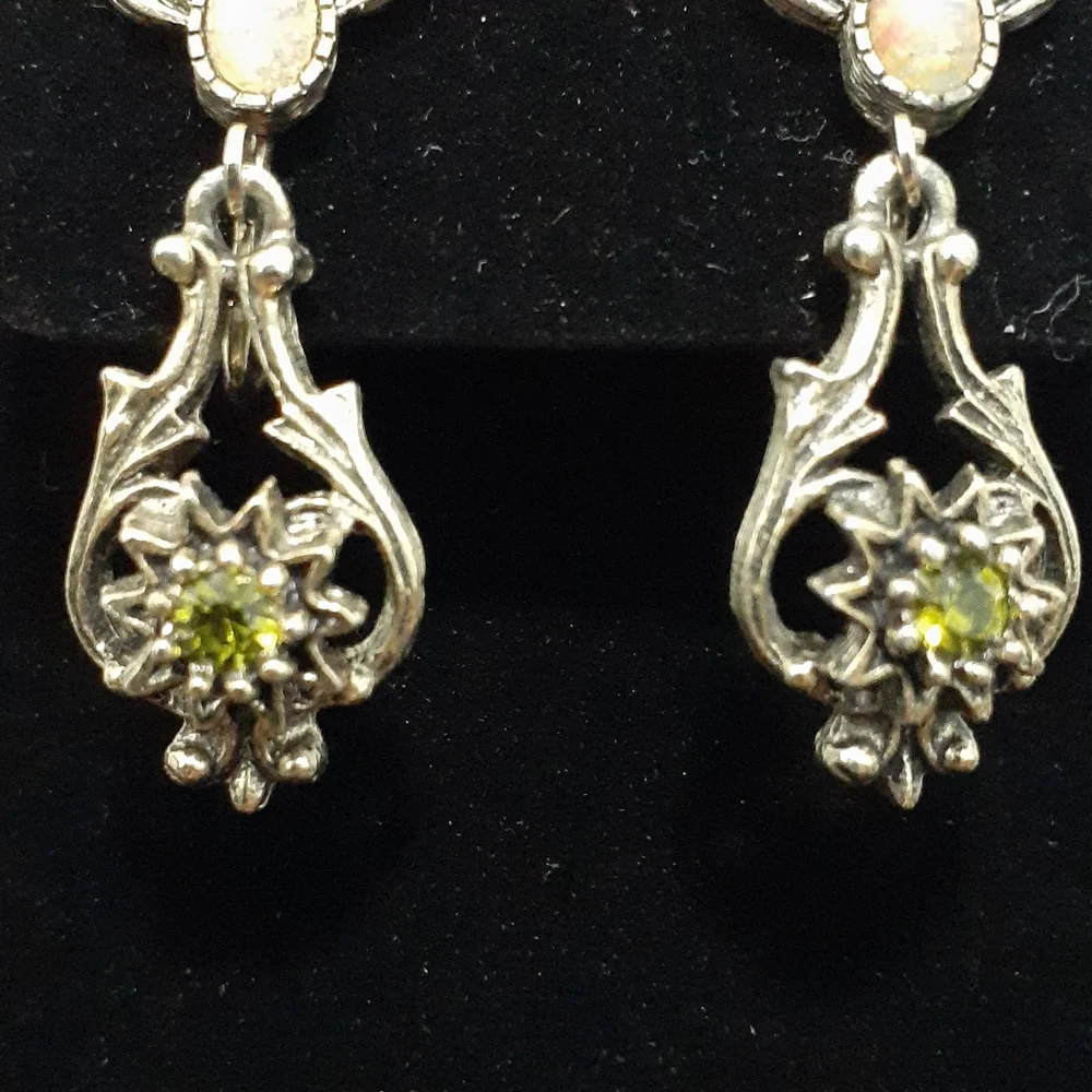 Vintage Sarah Coventry Clip On Dangle Earrings