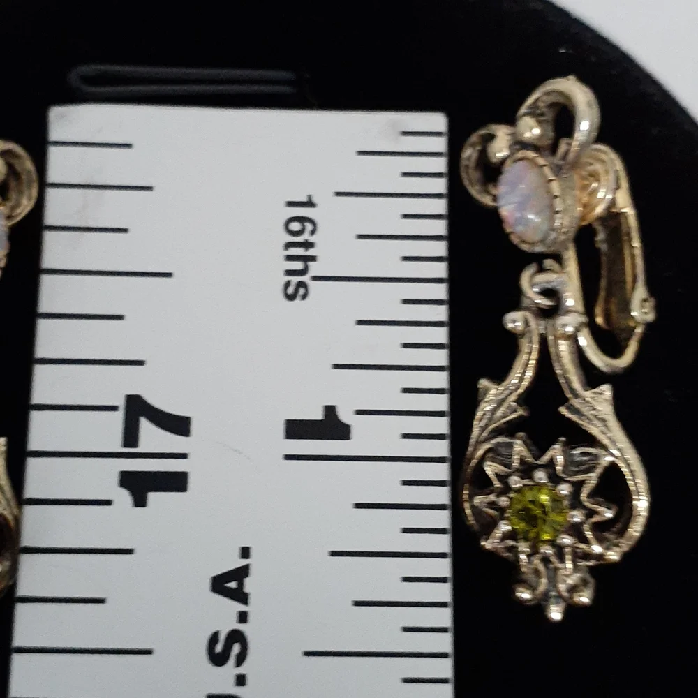 Vintage Sarah Coventry Clip On Dangle Earrings