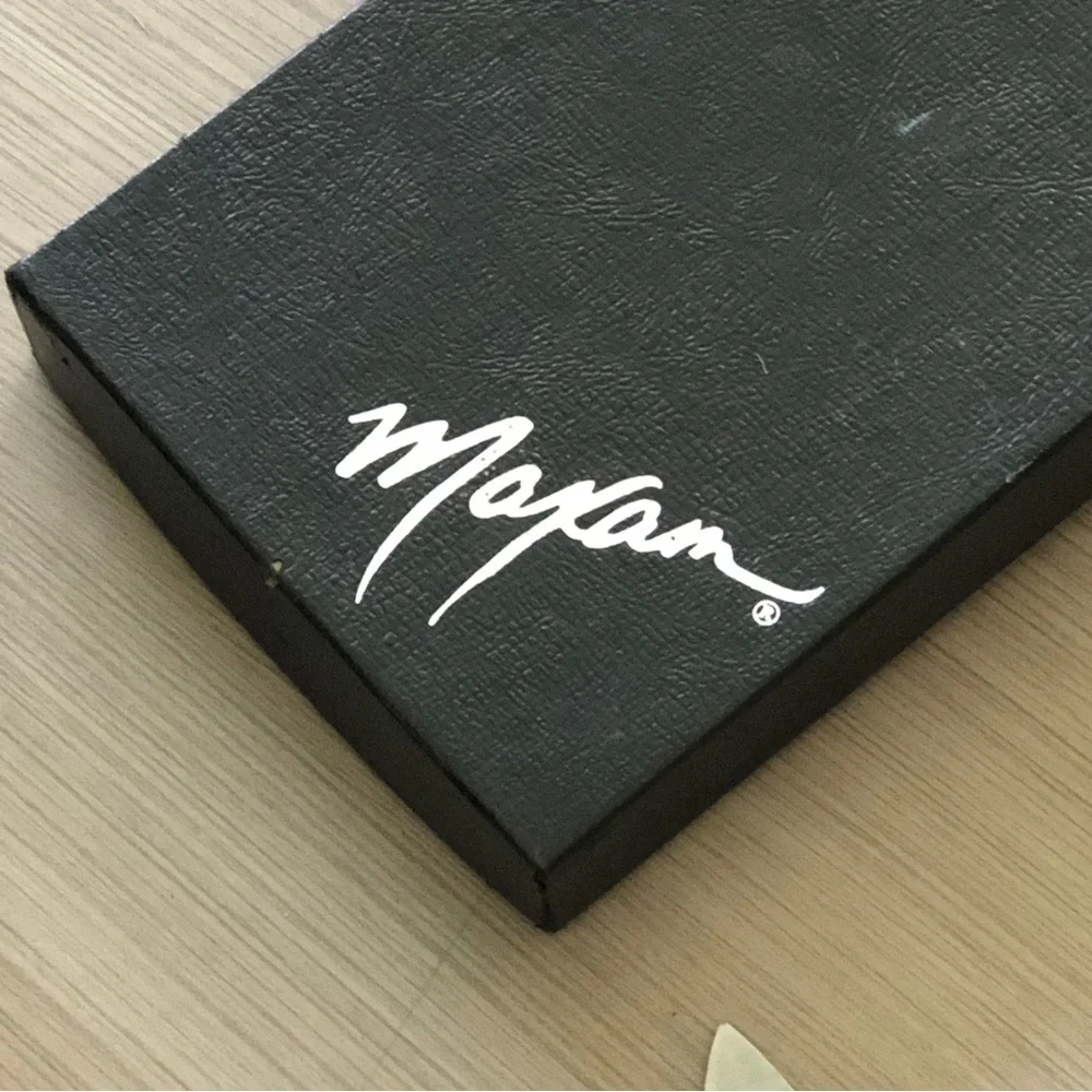 Maxam read see