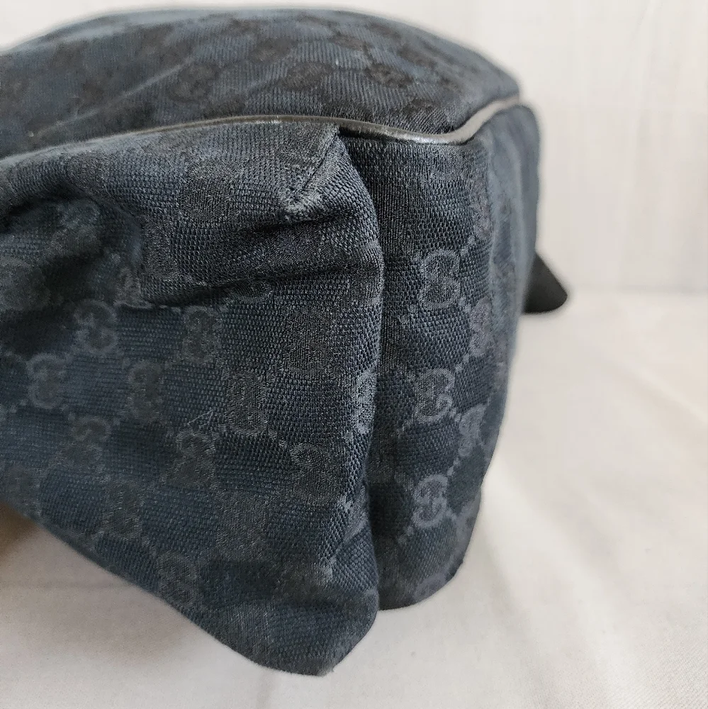 Gucci as strap pre