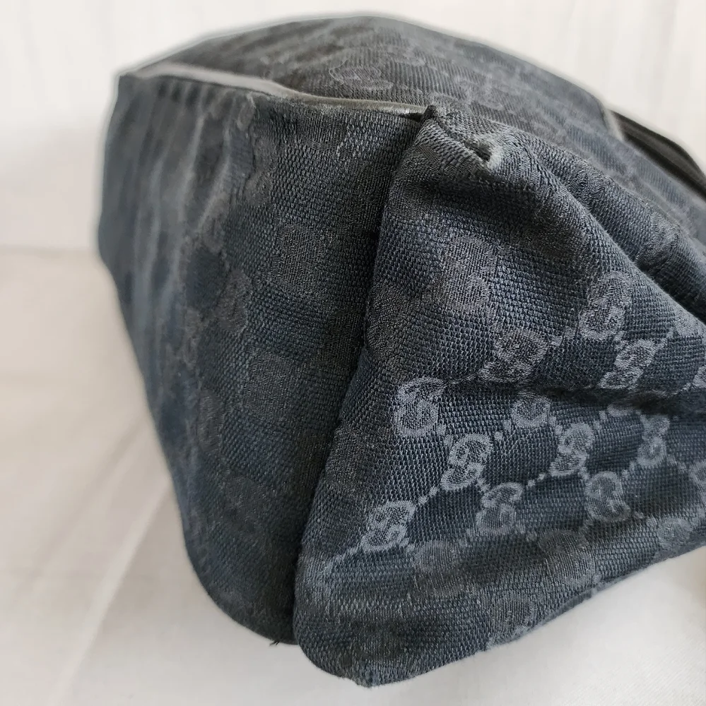 Gucci as or front