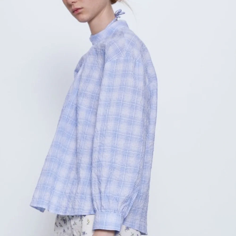 Zara blouse featuring
