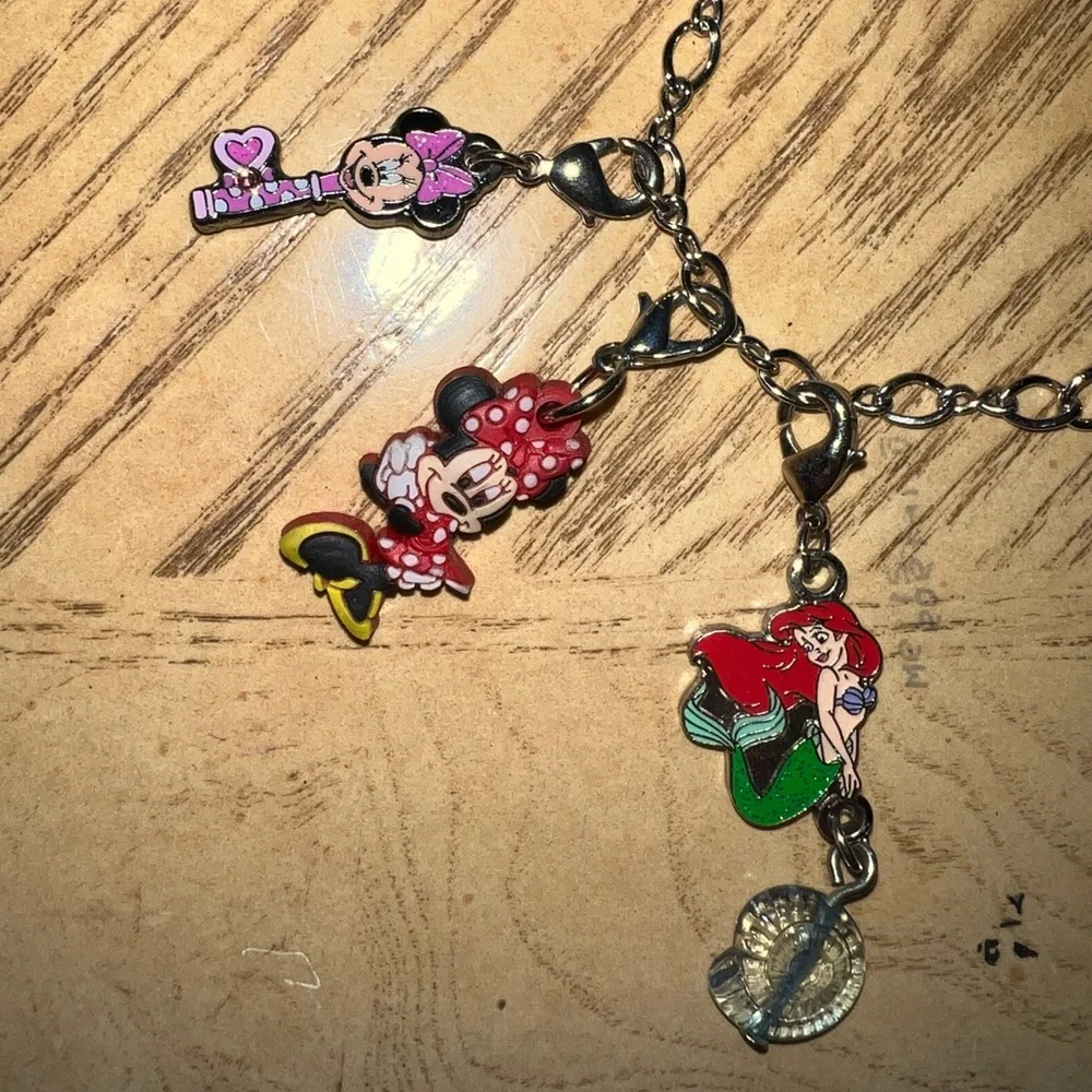 Disney 9 charm bracelet Minnie mickey crown rhinestones clasps birthday 7 inch