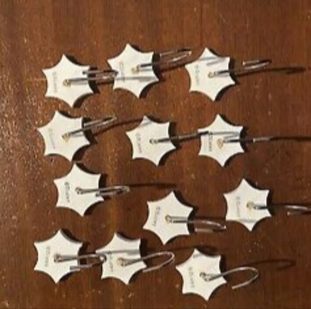 unkown shower hooks frozen
