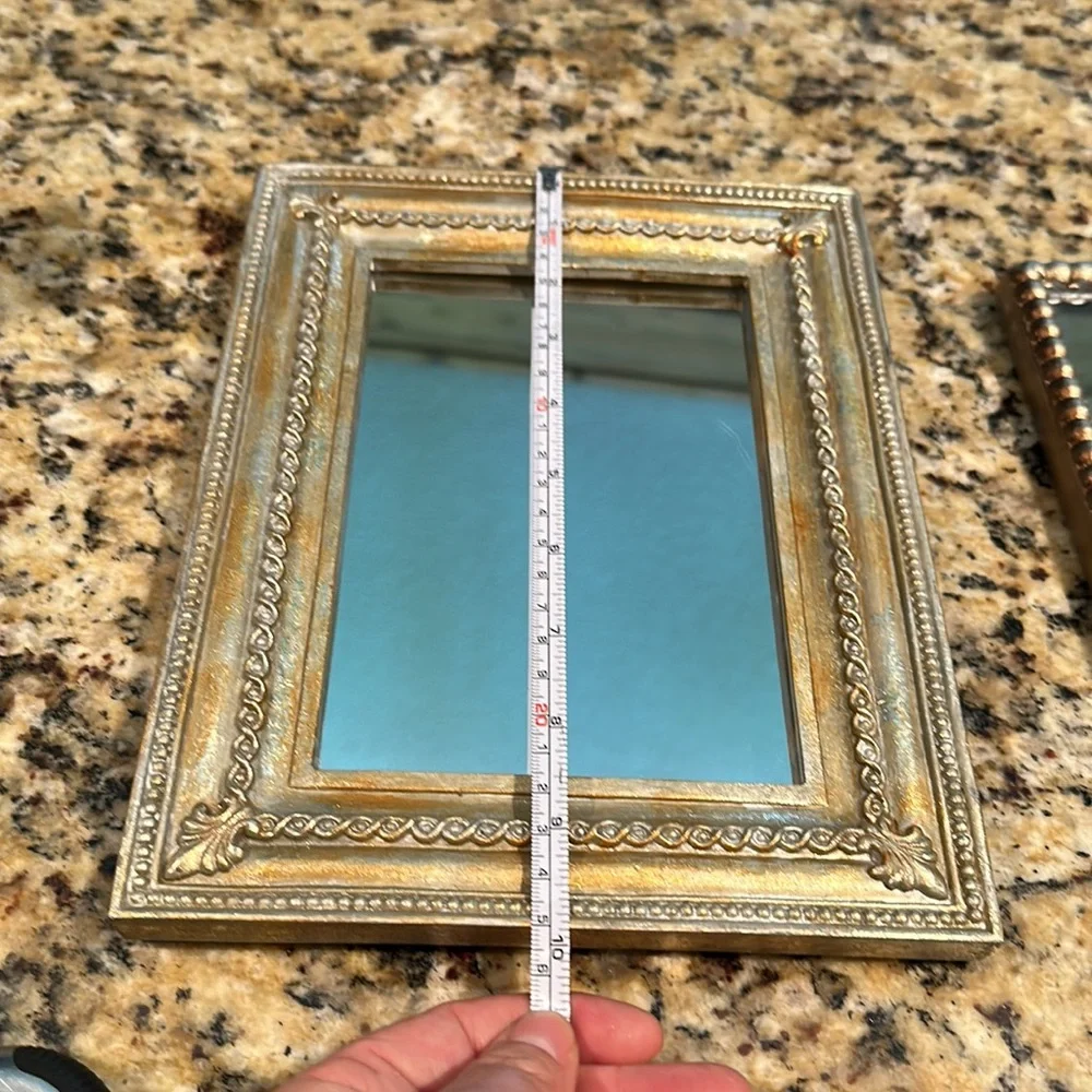 N/A small mirror