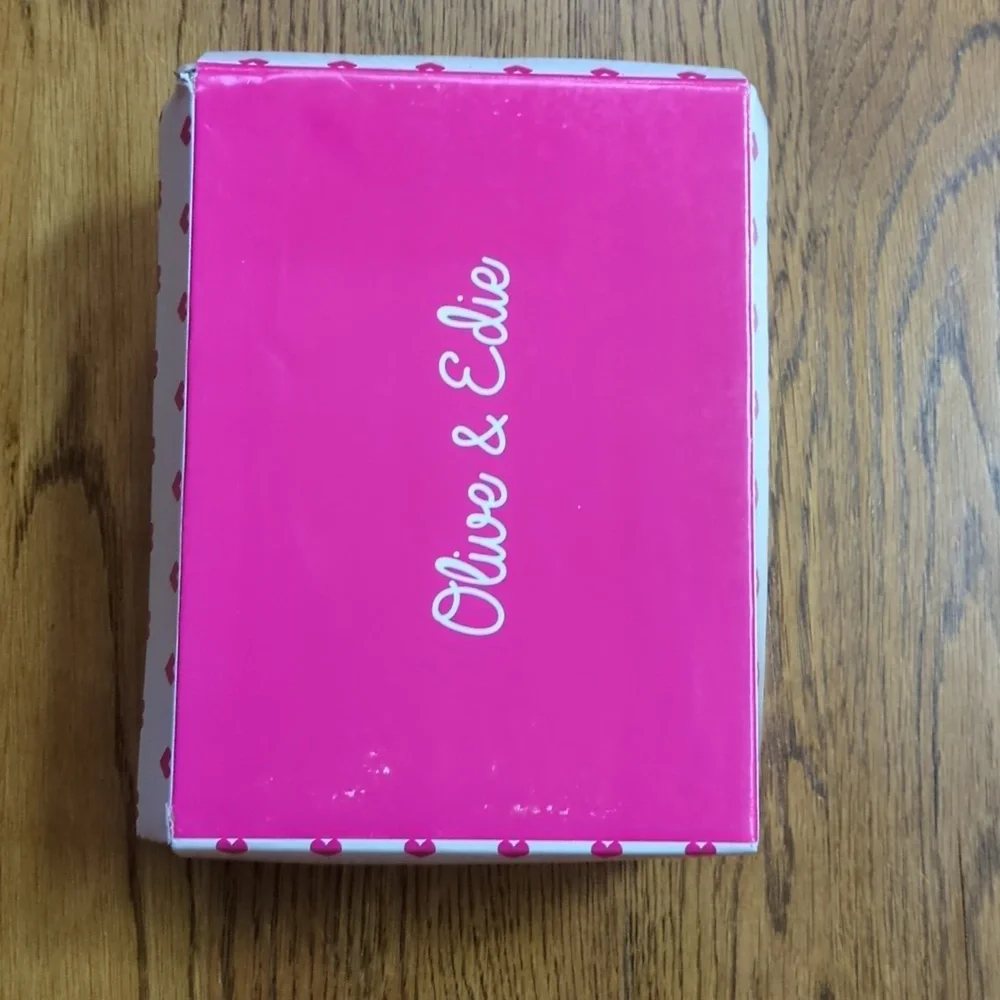 Olive & Edie nib olive