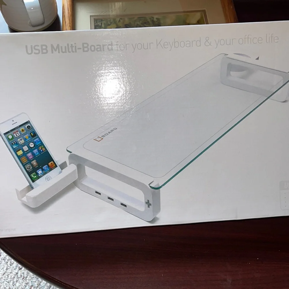 USB Multi-Board for your Keyboard and your Office Life