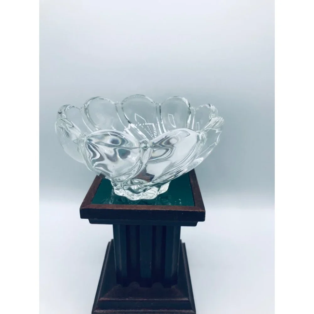 Vintage Mikasa clear crystal swirl scalloped art glass candy, nut dish. Germany