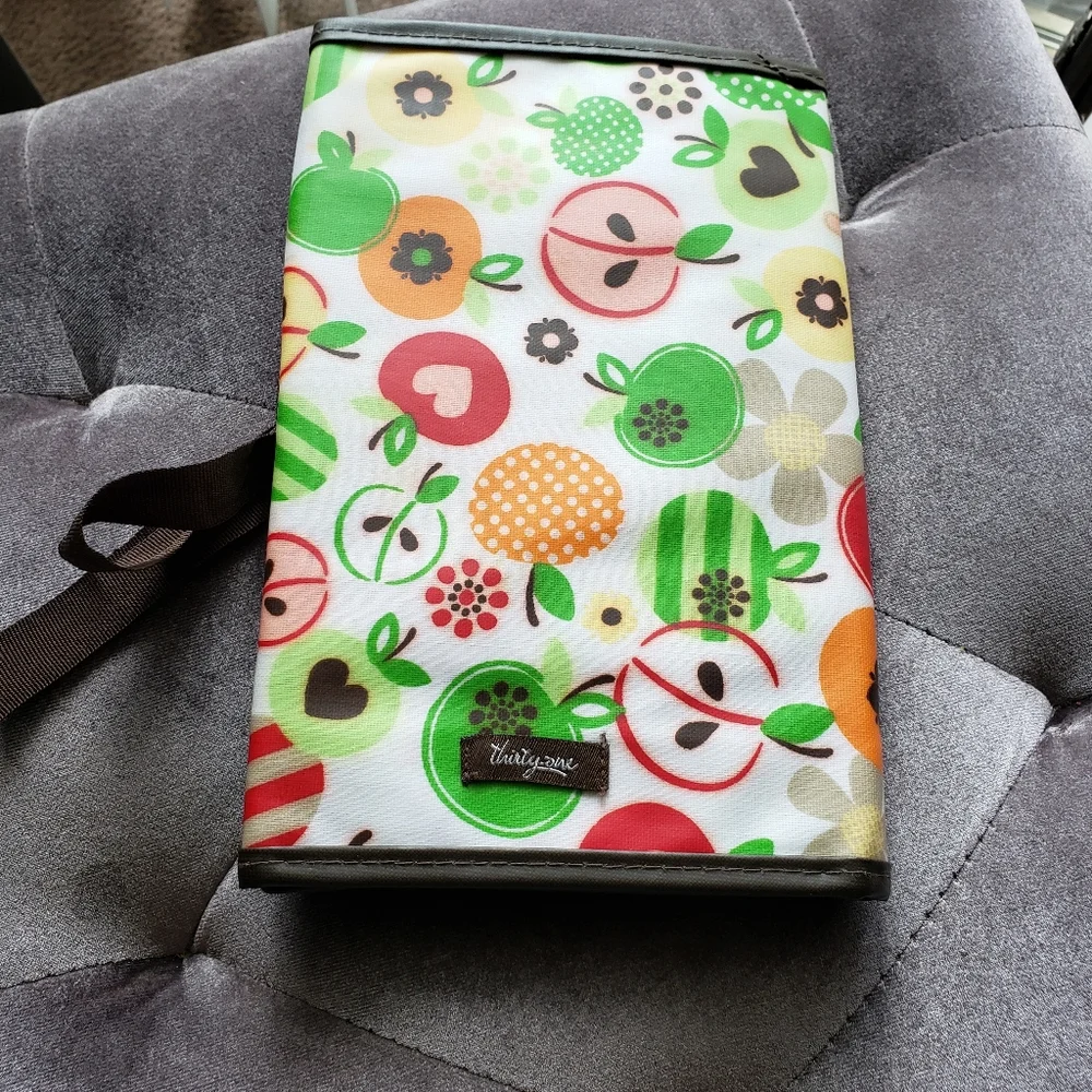 Thirty-One Tri Fold Tablet Organizer iPad Ereader Kindle Vinyl Coated Fabric