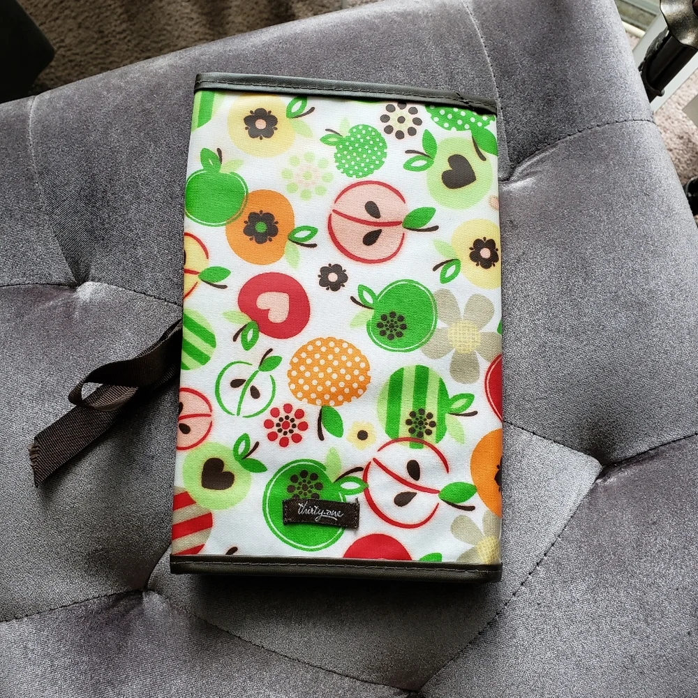 Thirty-One Tri Fold Tablet Organizer iPad Ereader Kindle Vinyl Coated Fabric