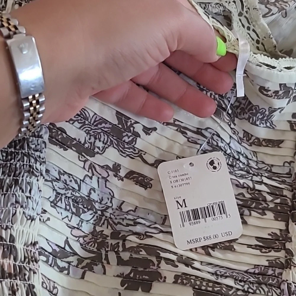 Free People details manufacturer
