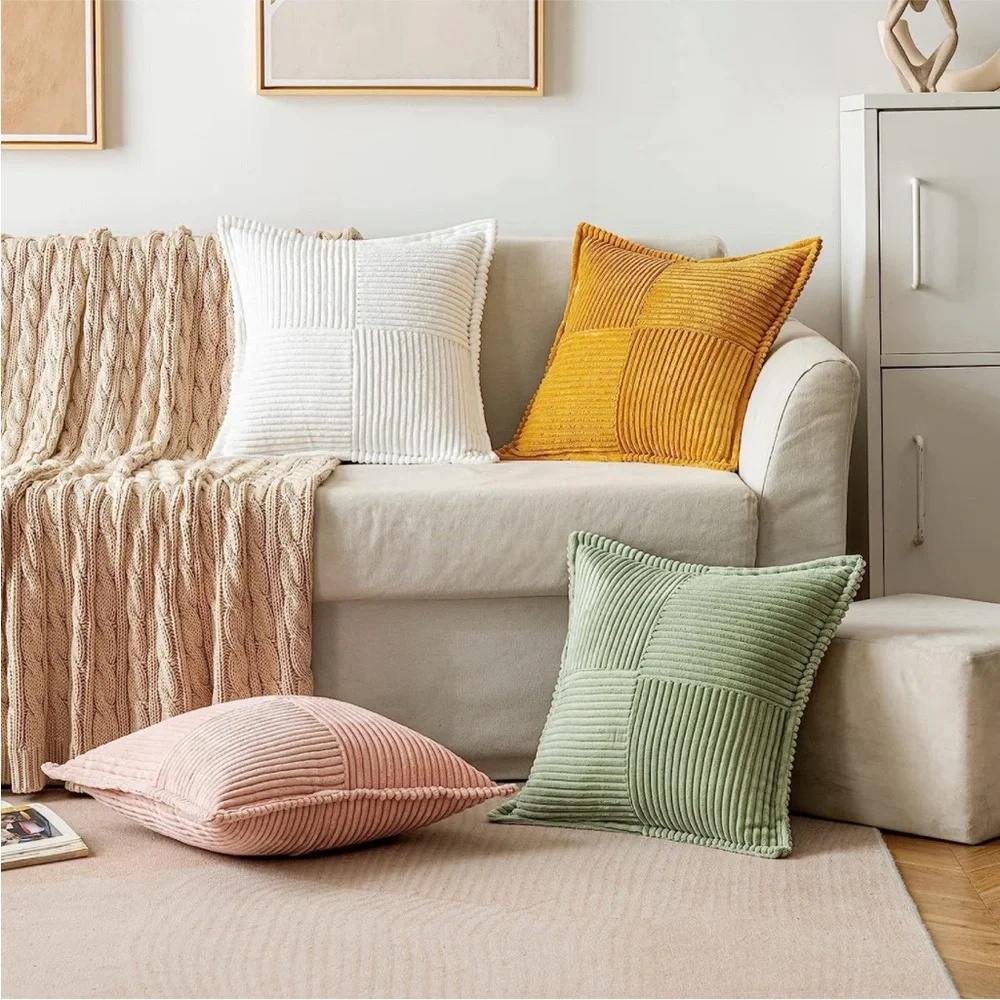 West Elm 🌸beautiful pillowcase