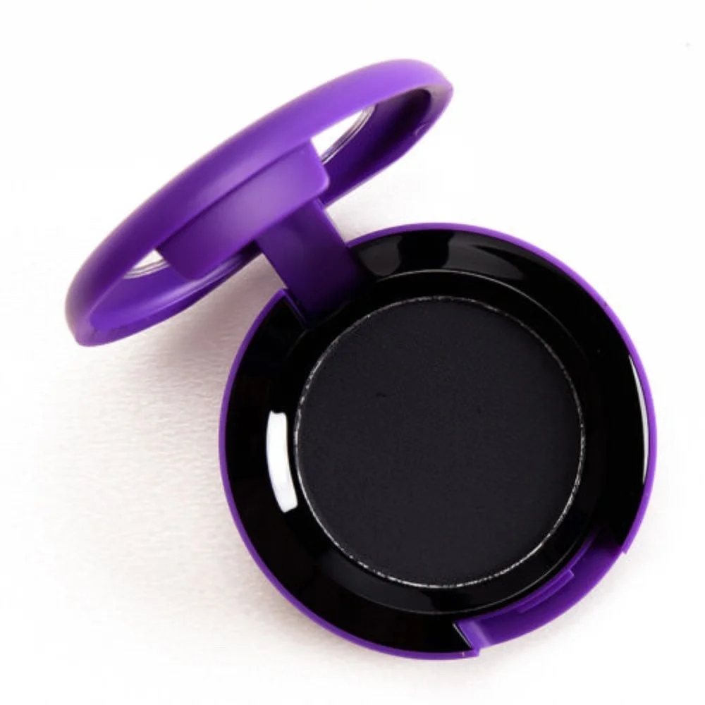 Selena Mac is it the beat single eyeshadow