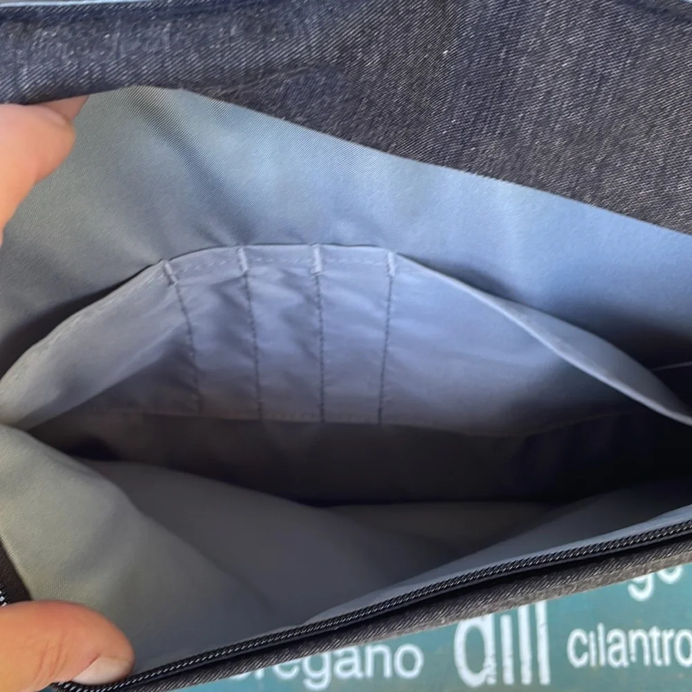 Incase Computer/Laptop Bag.
