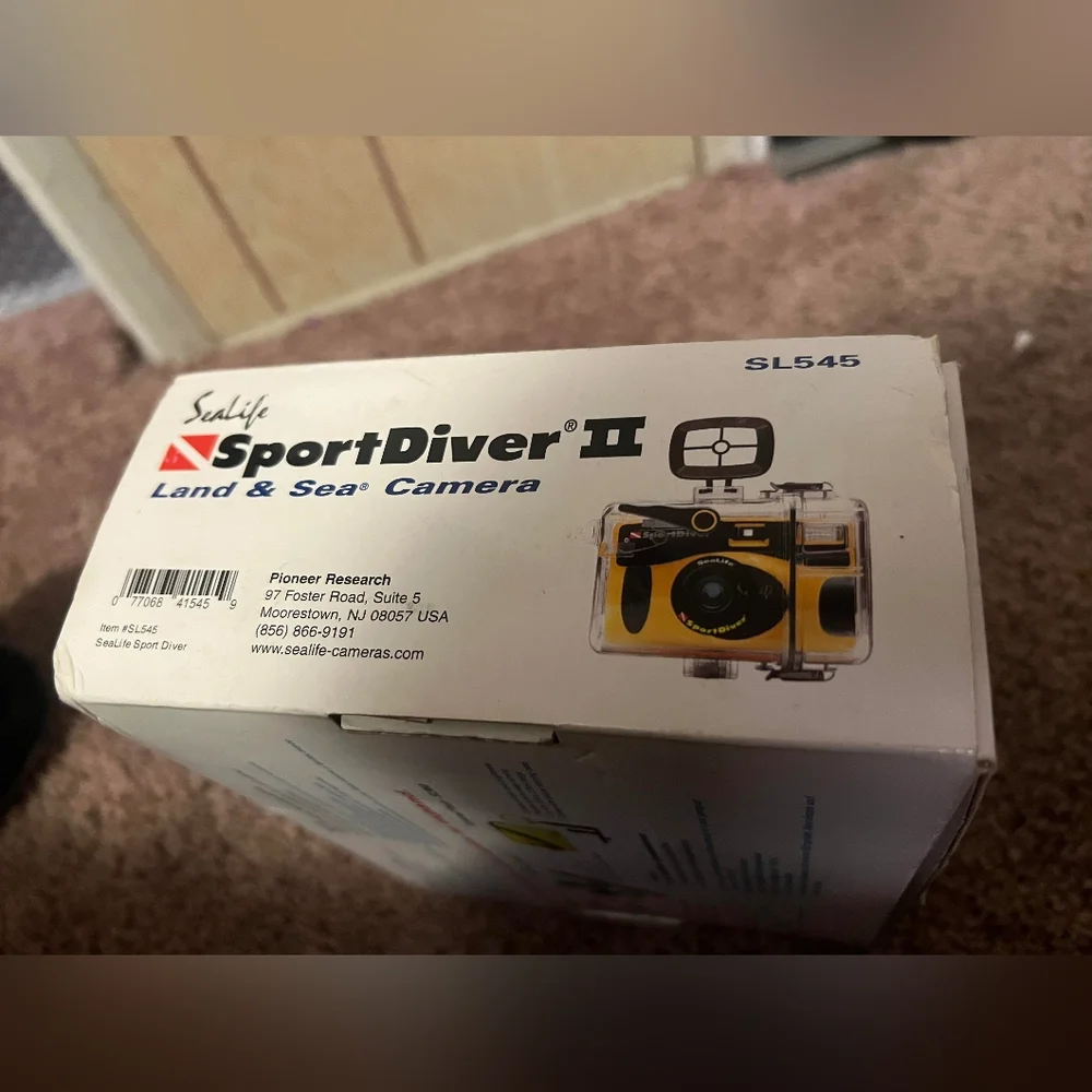 Diving camera