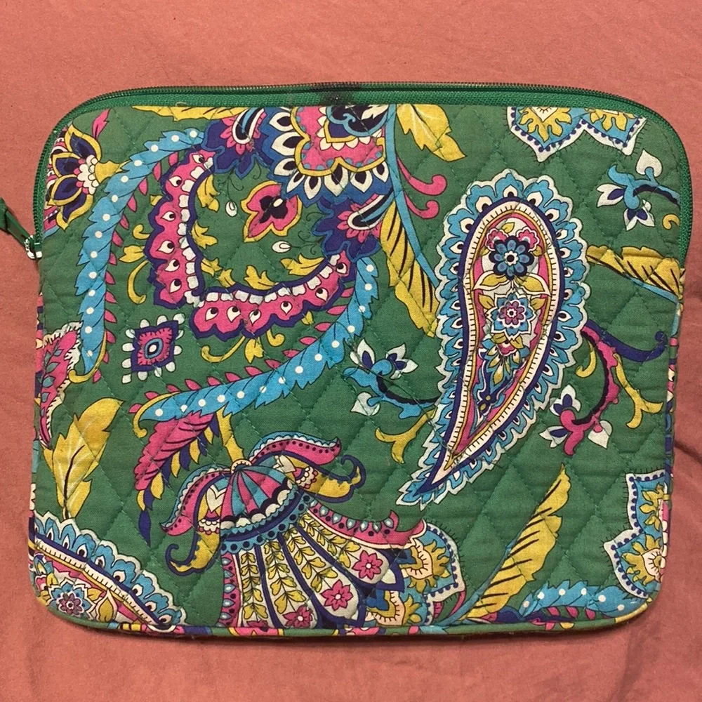 Vera Bradley discontinued stain
