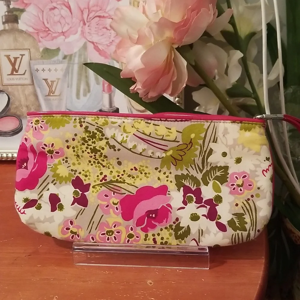 Vera Bradley Pink Flower Print Long Wristlet Clutch Pouch