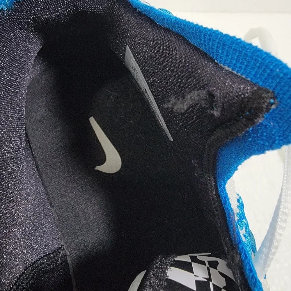 Nike sale pair
