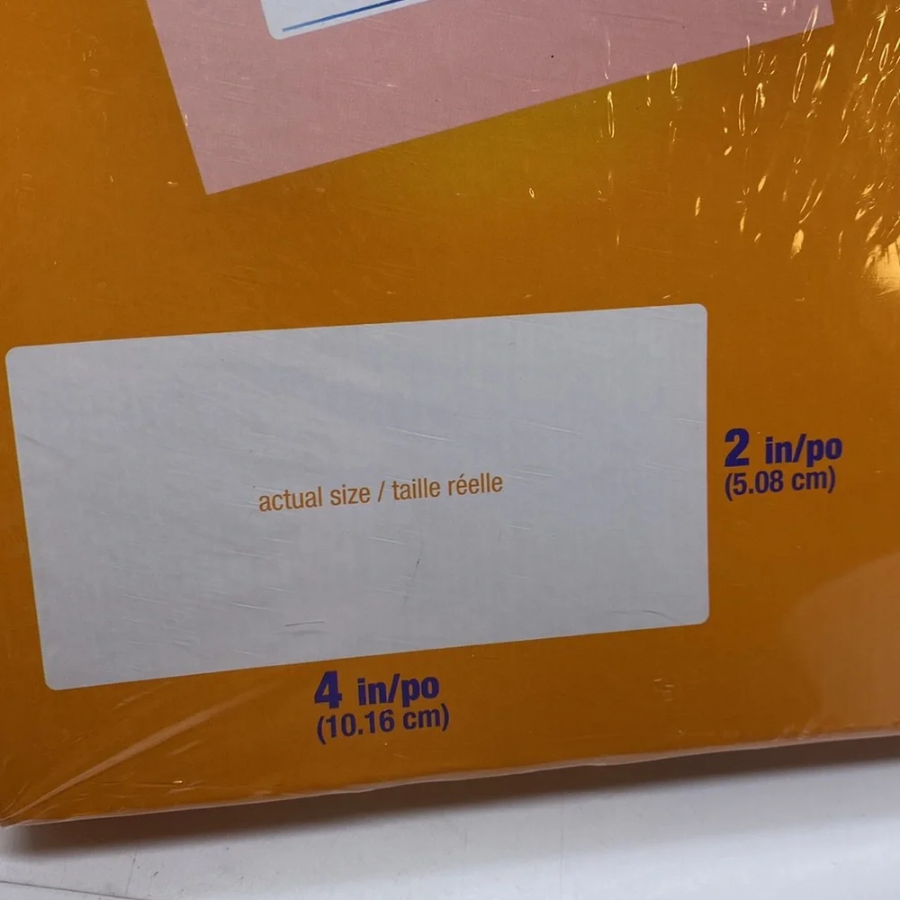 NWT Staples White Mailing Labels 2”x4” 100 sheets, 1000 labels works with Avery