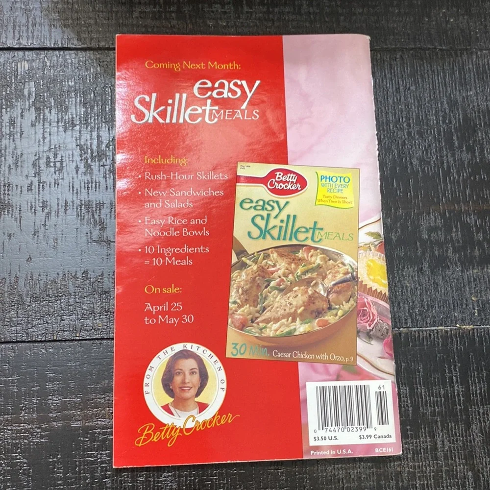 Group of 3 Cookbooks! Taste Of Home & Betty Crocker!