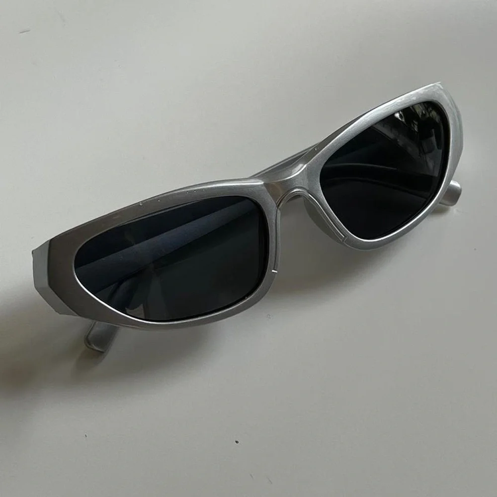 N/A brand dark glasses