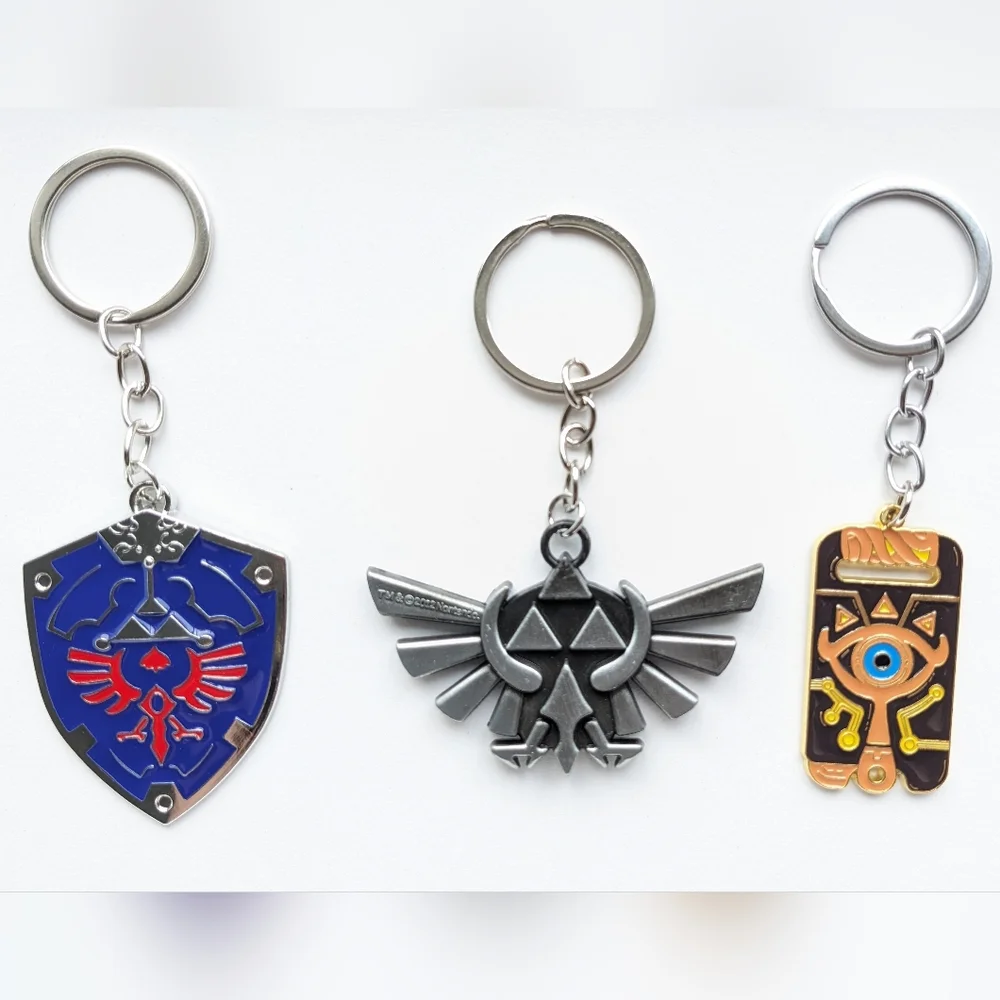 3 pieces Legend of Zelda gift keychains gift set
