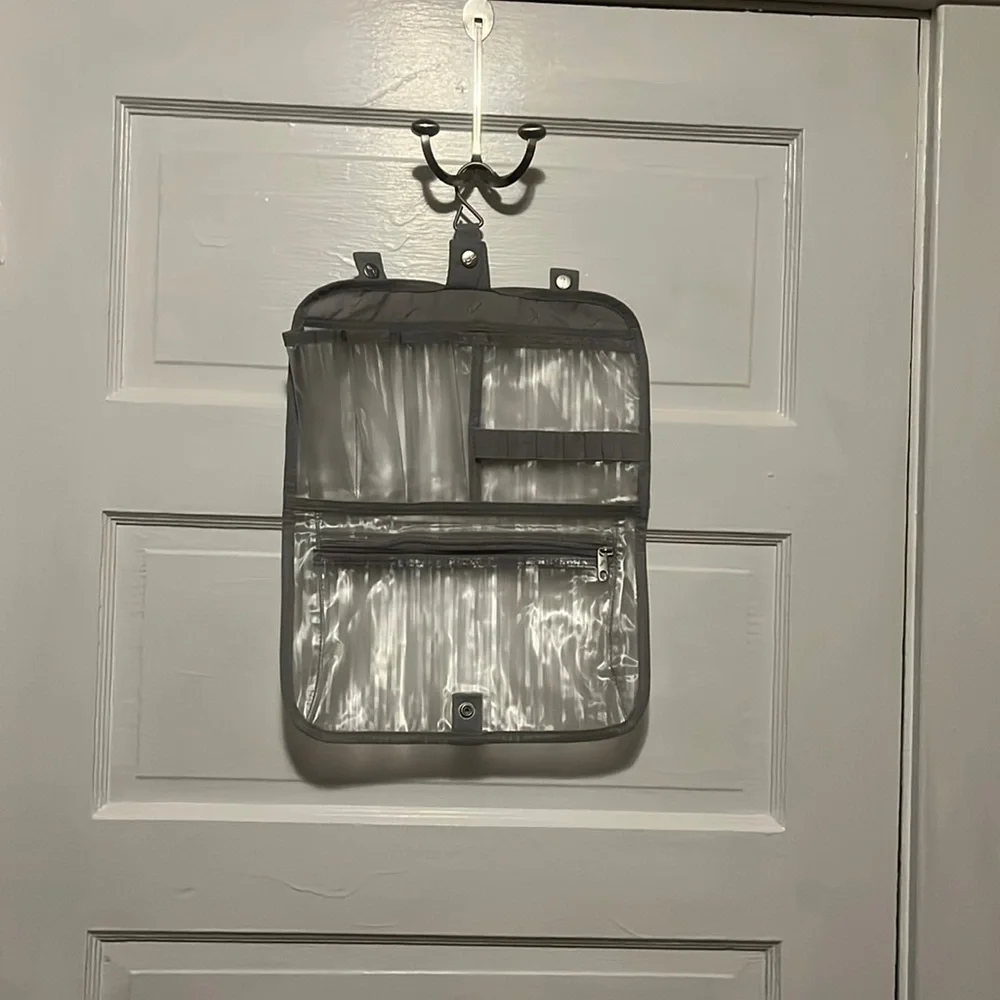 Skyway Toiletries Travel Bag