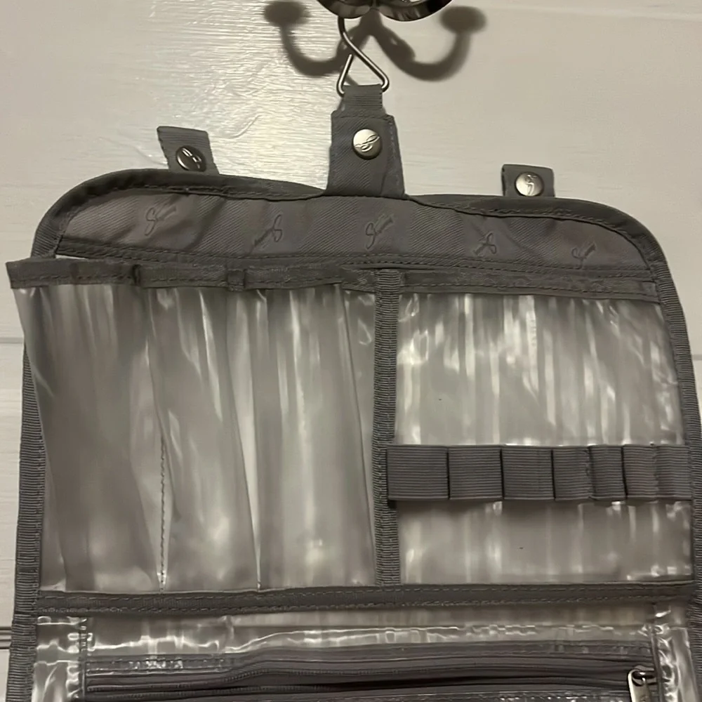 Skyway Toiletries Travel Bag